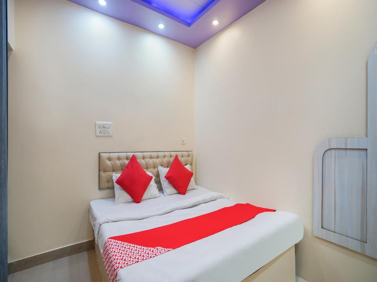Oyo 75627 New Ankit Guest House Βαρανάσι Εξωτερικό φωτογραφία
