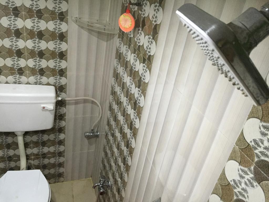 Oyo 75627 New Ankit Guest House Βαρανάσι Εξωτερικό φωτογραφία