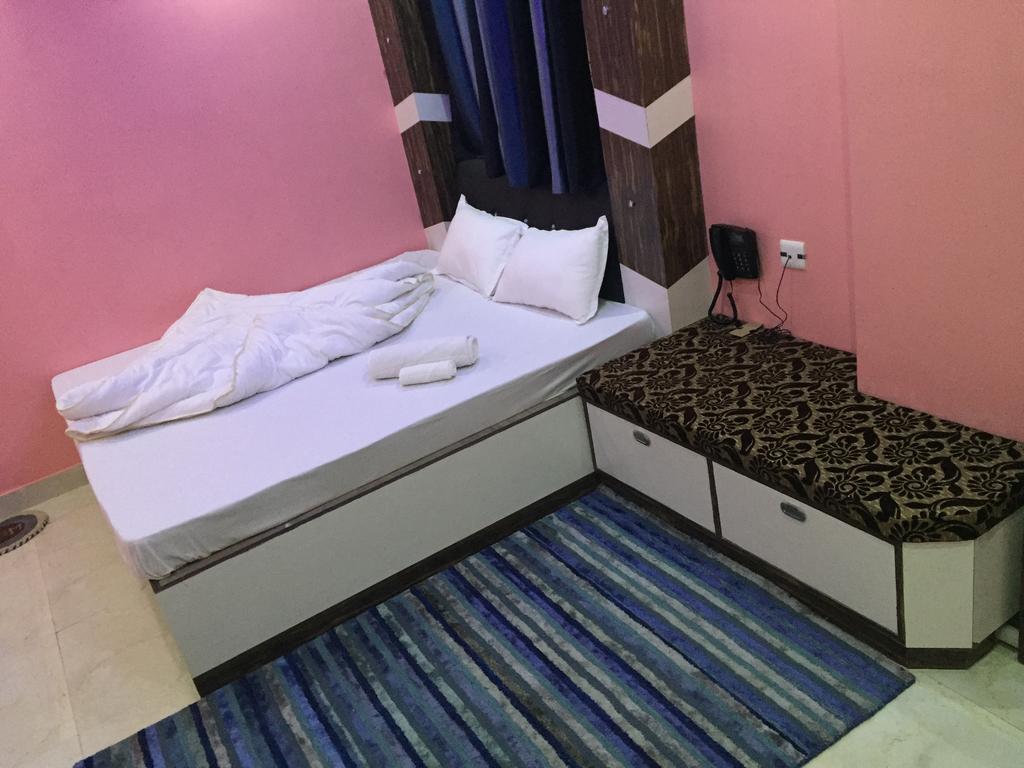 Oyo 75627 New Ankit Guest House Βαρανάσι Εξωτερικό φωτογραφία